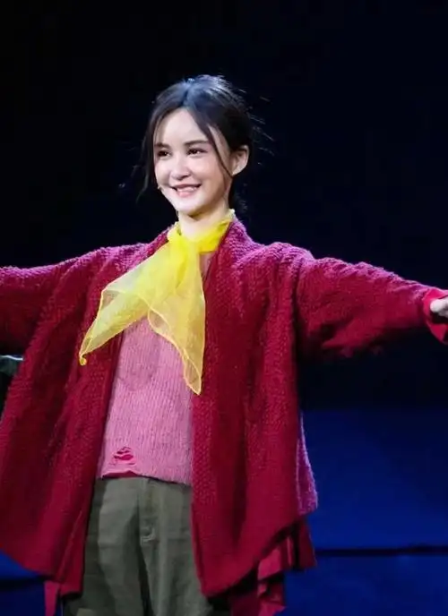 看了张歆艺现状,才明白杨树鹏将前妻"赏赐"给袁弘是多么正确!