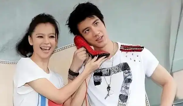 48岁恢复"自由身"的徐若瑄,真正活出了人间清醒|大s|吴建豪|周杰伦