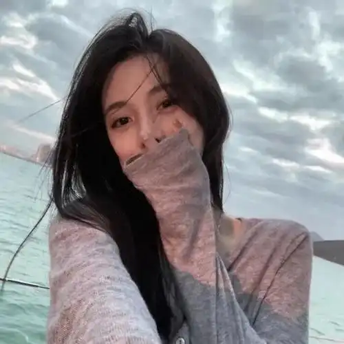 120张绝美好看的女生头像 - 知乎