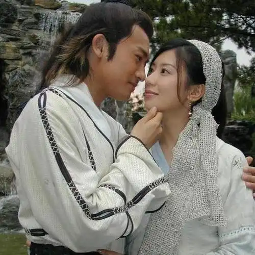 贾静雯和苏有朋版的《倚天屠龙记》,在许多人的心目中,还是一部令人