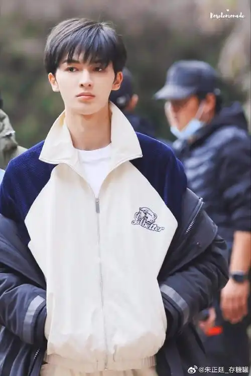 正能量偶像朱正廷