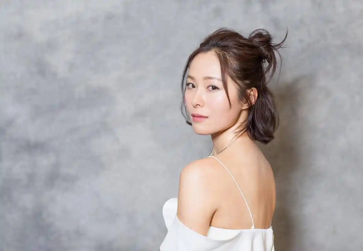 江一燕为其零片酬出演剧组没钱导演变男主上映后票房破亿