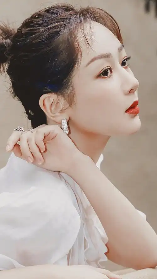 杨紫 杂图 来自网络 侵删 - 堆糖,美图壁纸兴趣社区