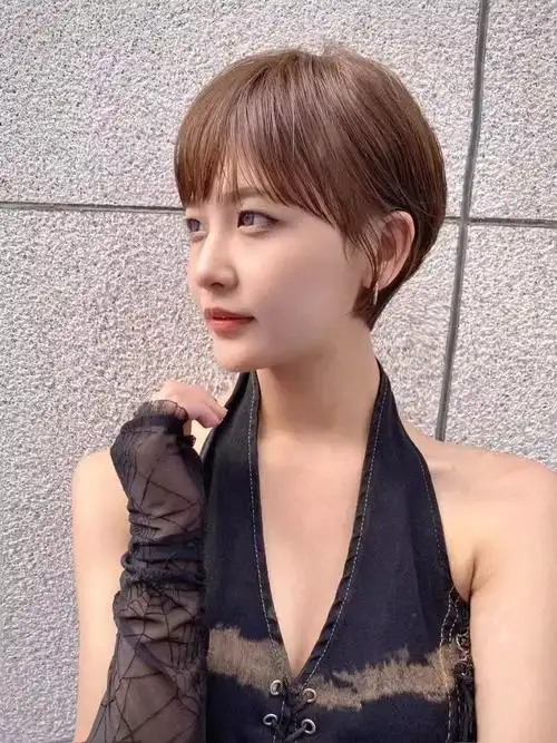 20到60岁女士短发推荐,剪完年轻时尚,它能美到你上瘾|发型|烫发|挑染