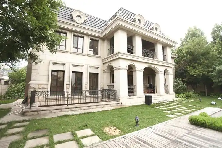 朝阳区独栋别墅 千平花园 私家泳池 客厅挑空 精致装修 配套齐全