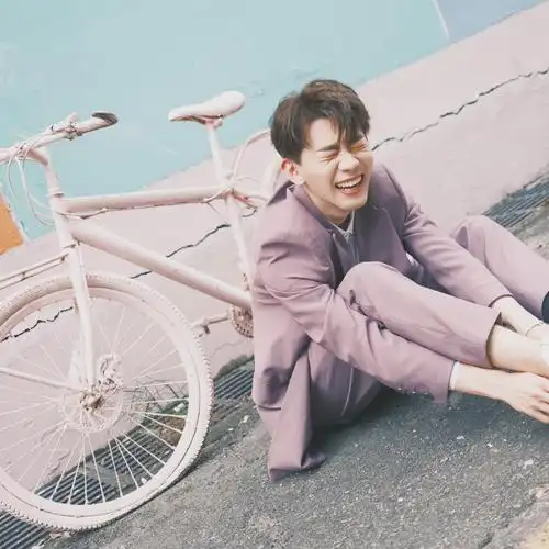 费启鸣全新演绎经典歌曲《我要找到你》 清澈温柔声线诠释少年心事