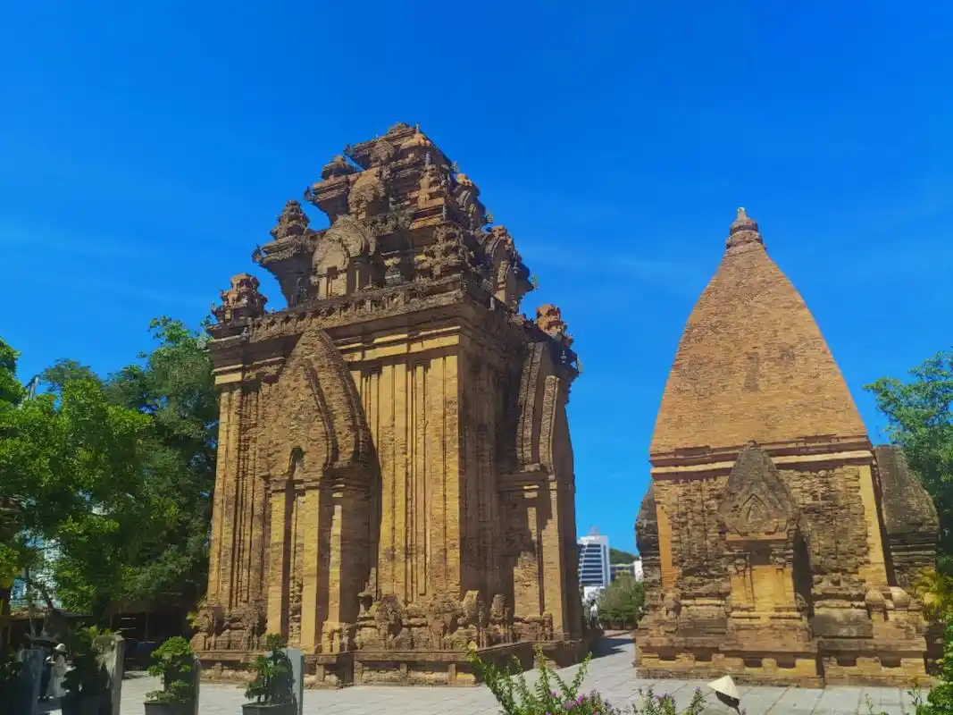的印度教古建筑,这里供奉的是天依女神保护着靠海吃饭的渔民
