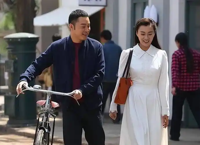 徐梵溪与徐佳宁分手7年后,他花5亿再娶李小冉,她独自承受伤害_赵宝刚