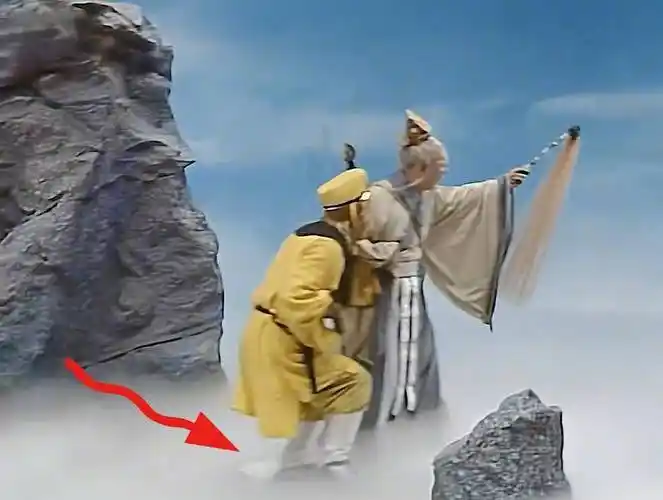 86版《西游记》30多个穿帮镜头:你知道几个?_唐僧_时候_孙悟空