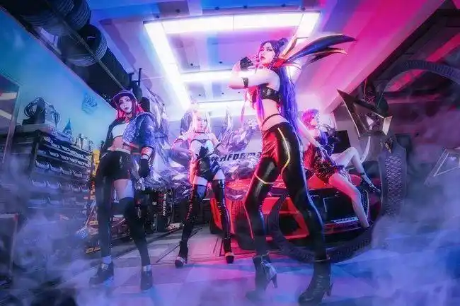 kda女团-cos小姐姐