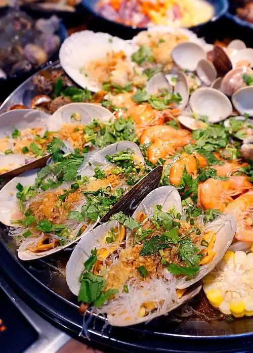 128元海鲜大餐来啦!两人吃撑!三人吃饱!