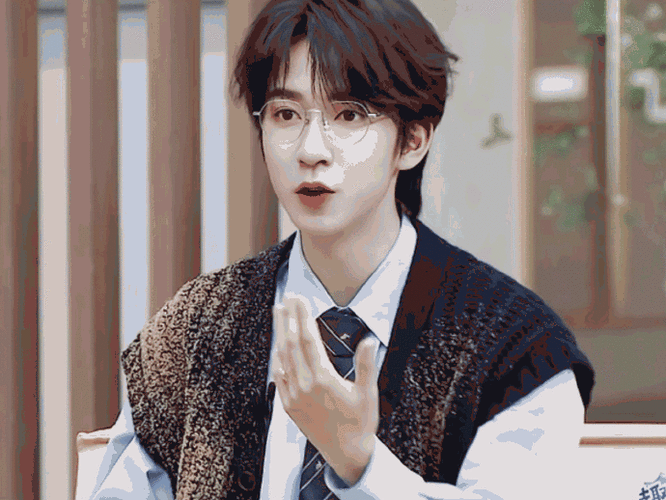 贺峻霖 令人心动的offer5##贺峻霖的校园社死我能乐一天