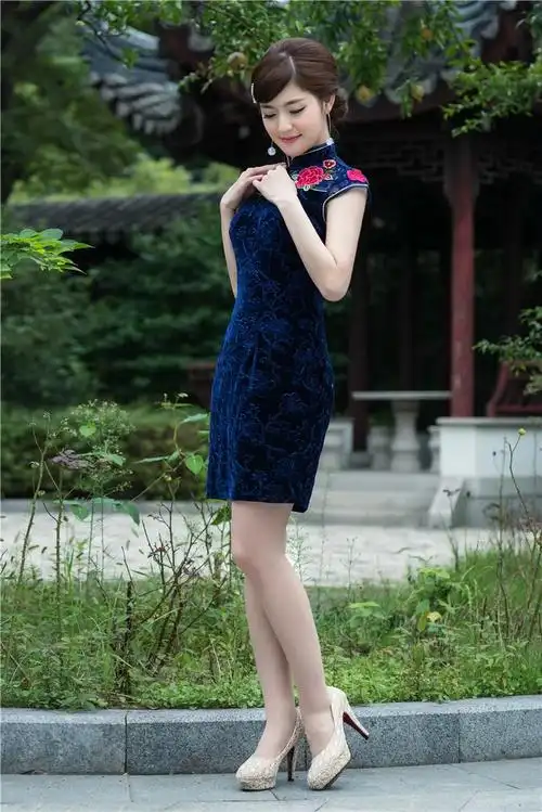 江南水乡旗袍秀[来源于网络]