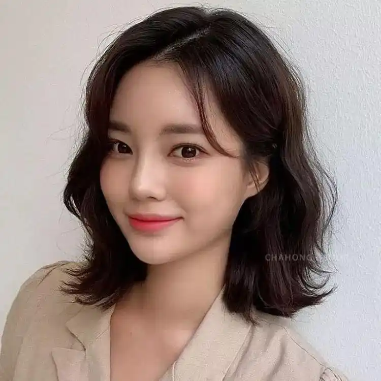 韩妞秋冬落肩锁骨发范本合辑!可盐可甜,层次感十足_发型