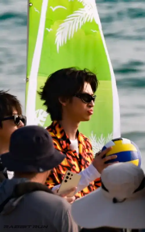 小鬼王琳凯音你而来##小鬼把更多时间花在音乐上