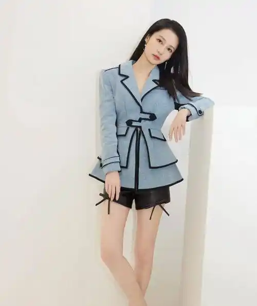 李沁|短裤下的修长美腿_牛仔_青春_身材