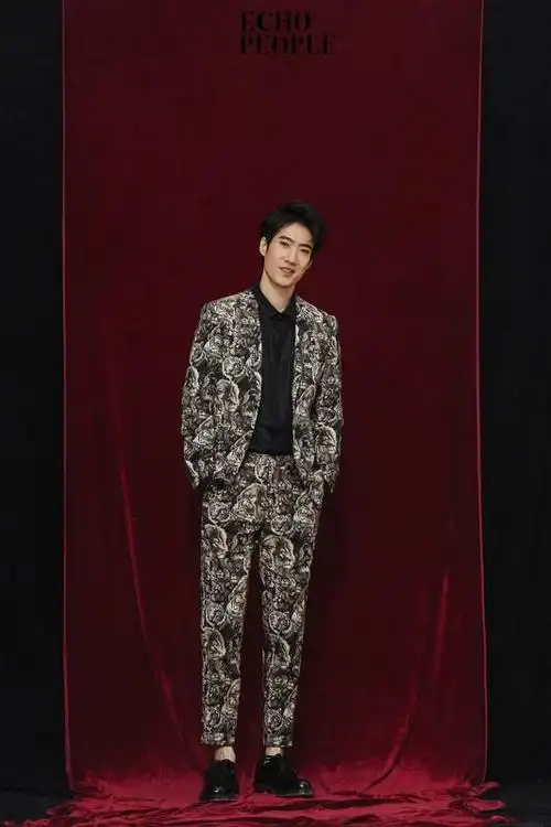 《非常替身》由广州禾优影业出品,开心麻花新锐导演杨沅翰出品的喜剧