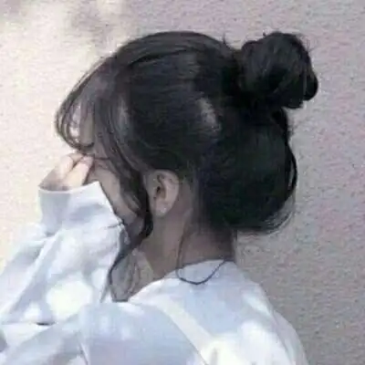 丸子头女生头像