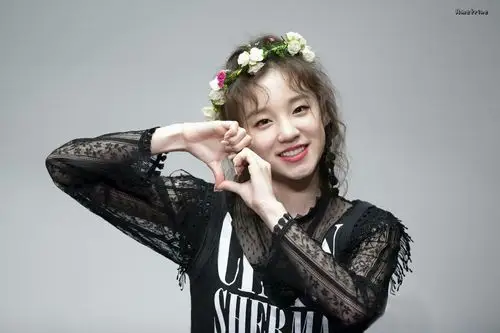 (g)i-dle 78宋雨琦-(中)【绿色】 - 堆糖,美图壁纸兴趣社区