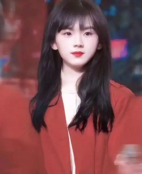 时代少年团的女装扮相马嘉祺小家碧玉宋亚轩宛如初恋