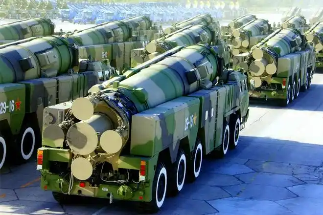 东风-15(df-15/css-6,出口型称m-9)是一种车载机动中近程战术弹道导弹