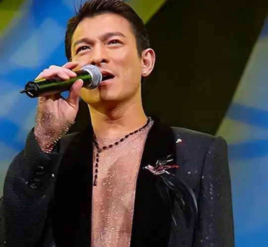 刘德华坦言与赖慧文交情,原来两人感情超铁,不是亲人胜似亲人