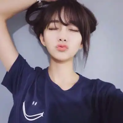头像 嘟嘴