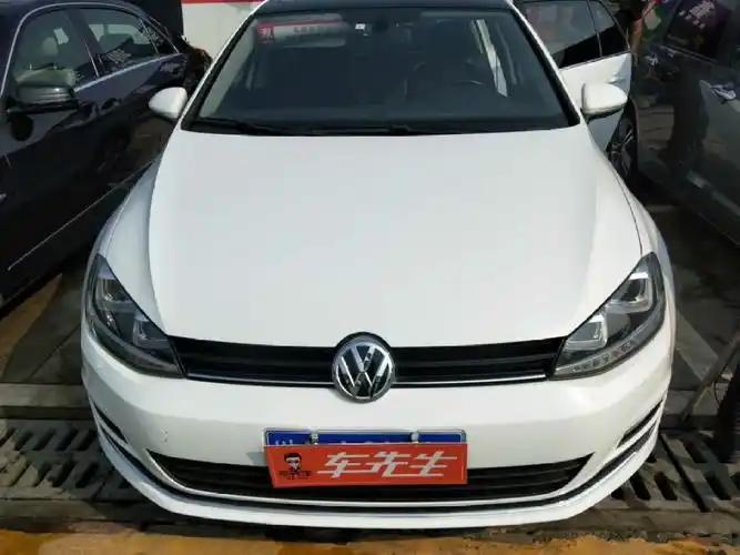 【成都】2015年12月 大众 高尔夫 2015款 1.4tsi 自动豪华型 自动档