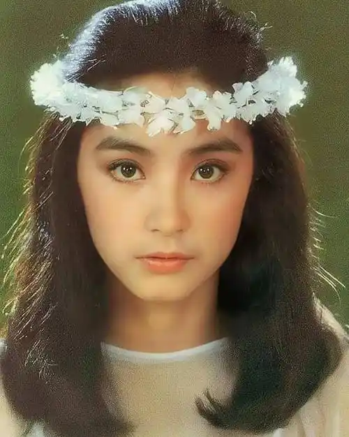 一代佳人林青霞:年轻时真是惊艳了时光,美得清丽脱俗