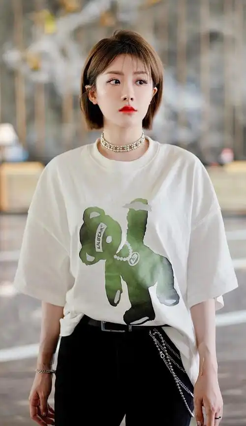 喻言的穿搭分析;本期内容导读喻言还是一位身高腿长的气质女神,一米七