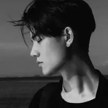 2019男生头像最新版黑白成熟你千万别浪费时间去讨人烦