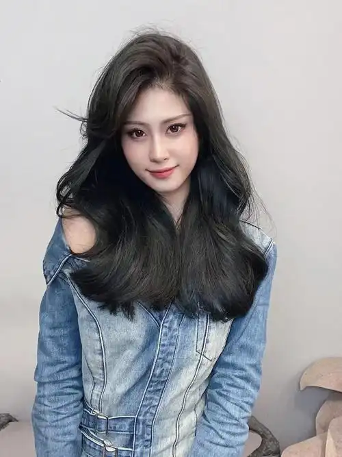 女士气垫烫 造型烫 气质,优雅温柔7878用层次去体现卷度,即便只是