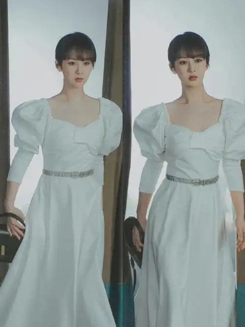 杨紫白色露背裙