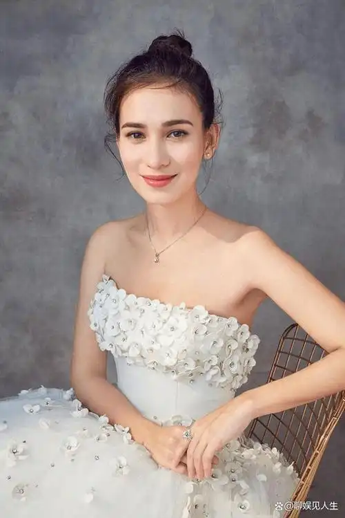 混血性感迷人卢靖姗,美丽的面容高挑的身材.太绝了