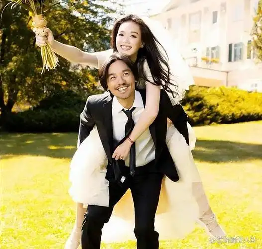 冯德伦:和莫文蔚分手,苦等17年终于娶到舒淇,50岁仍是