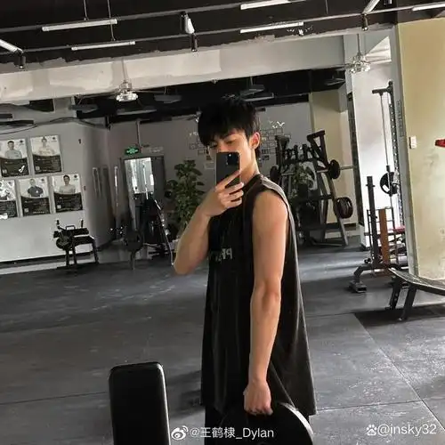 近期王鹤棣,虞书欣主演的东方幻想剧《苍兰诀》火爆全网.