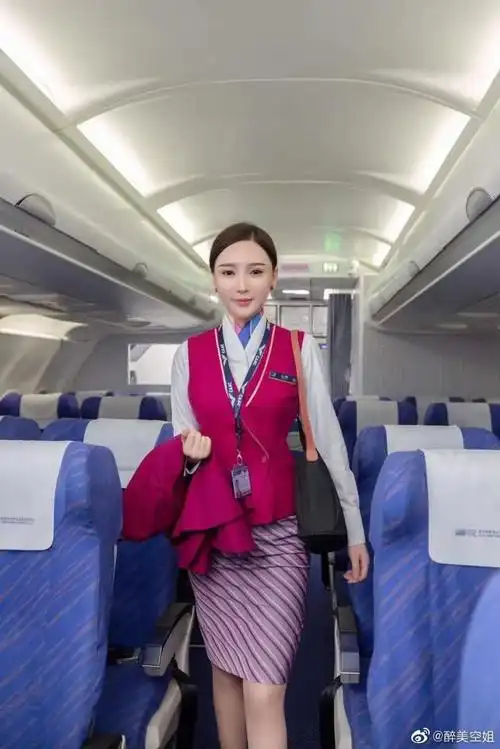 空乘系列南方航空的美丽乘务小姐姐