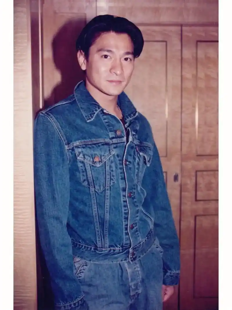 刘德华 ,怀旧华仔经典歌曲《再会了》, 老大帅照片走起,爱 - 兑音