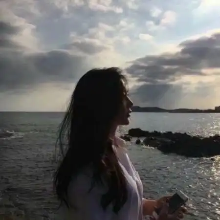 好看的微信头像女霸气高冷 简单粗暴是本小姐的脾气