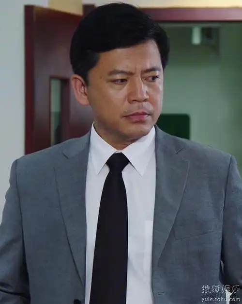 图:《别对我说谎》定妆照 何政军 饰 宋国良