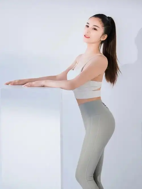 瑜伽教练形象照这样拍美美的形象照拍摄