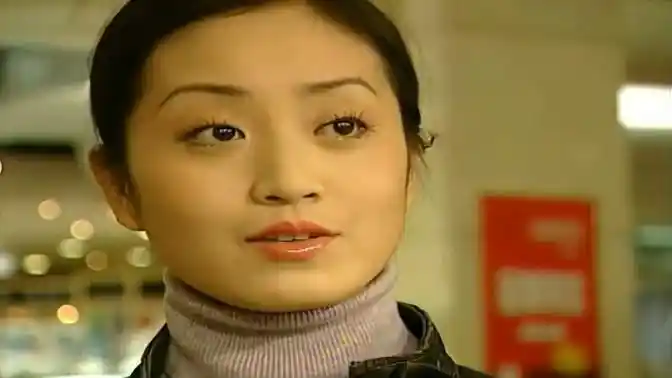 危情实录:丈夫带狐狸精逛商场,竟被原配闺蜜撞见,这下精彩了!