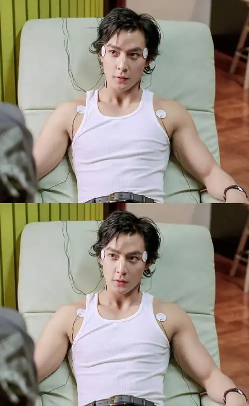 吴彦祖 找到一些高中yearbook的照片