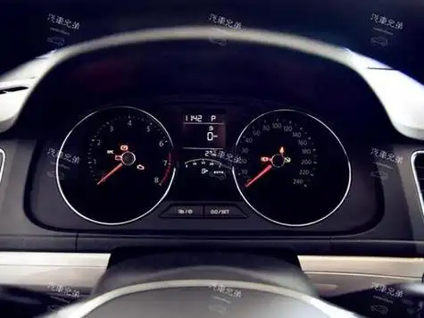 首页>汽车知识>正文1,朗逸温度计位于仪表板的多功能显示屏上.