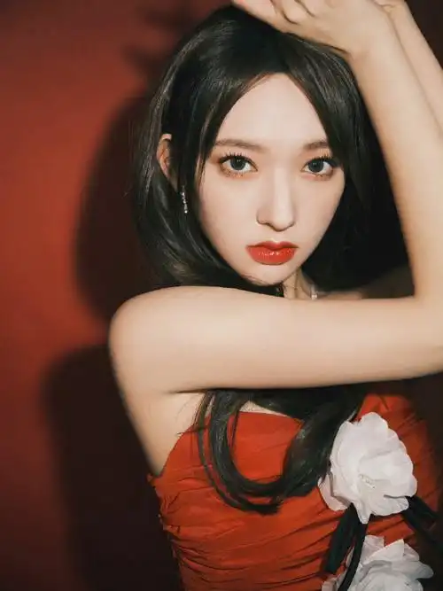 程潇时尚风格大赏红毯造型饭拍