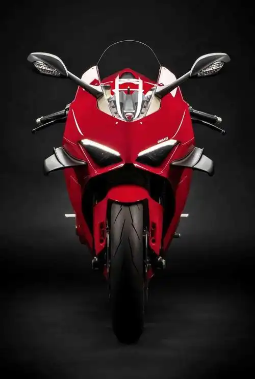 定价二十多万杜卡迪新版本panigalev4国内上市