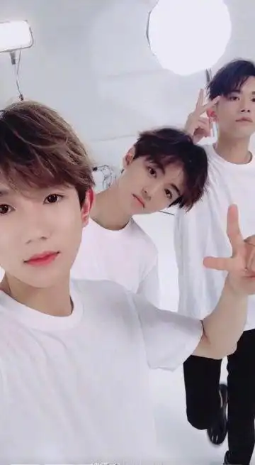 tfboys成团十一周年快乐 从可爱小男孩到全能ace,三位