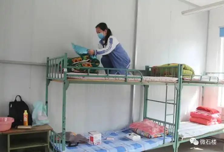 【微石楼】石楼中学高三年级顺利开学