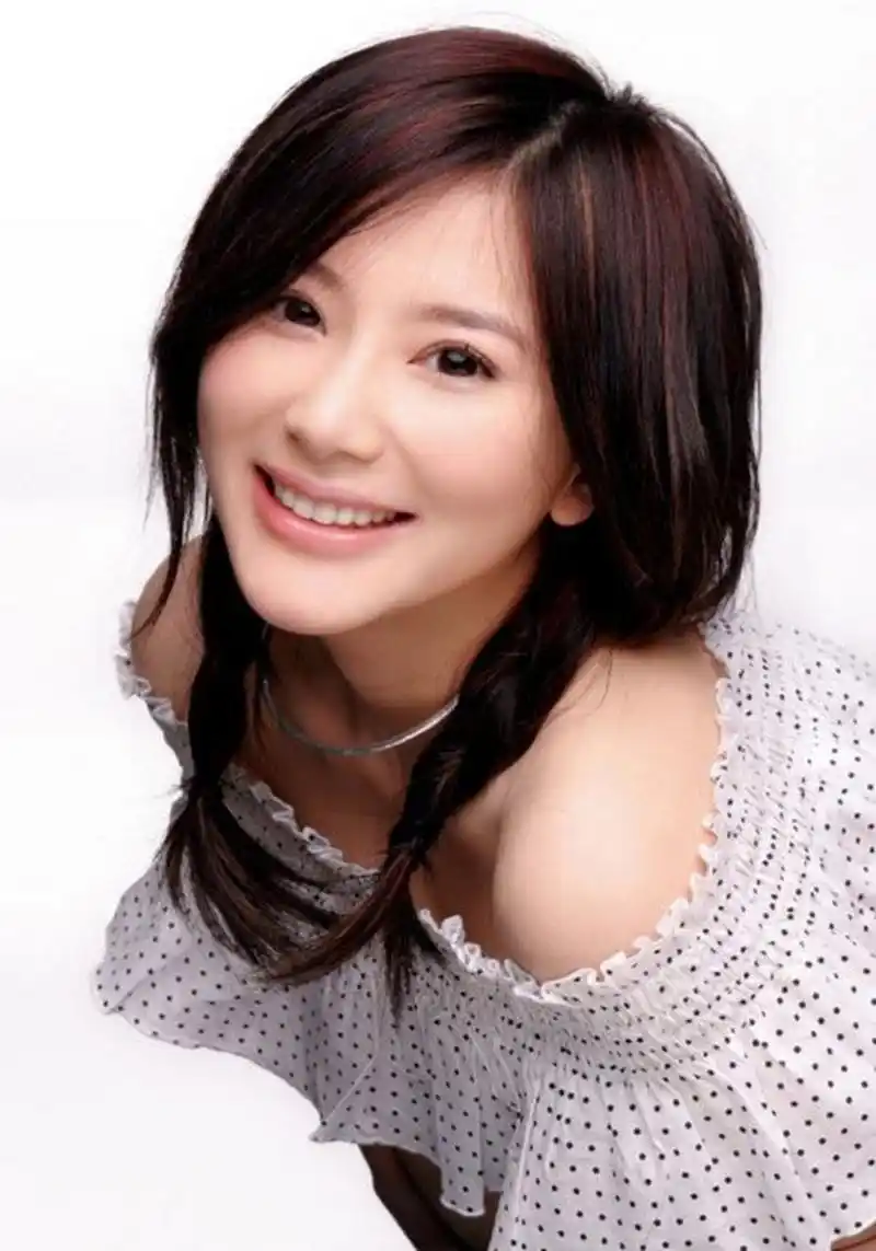 熊乃瑾,著名女演员,1982年10月14日出生于重庆,身高160厘米,体重45