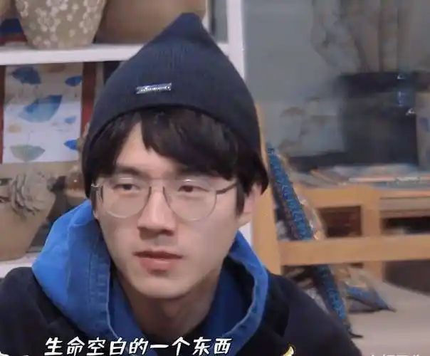 《恰好是少年》预告片:王俊凯被怼脸拍超绝,刘昊然却变为路人